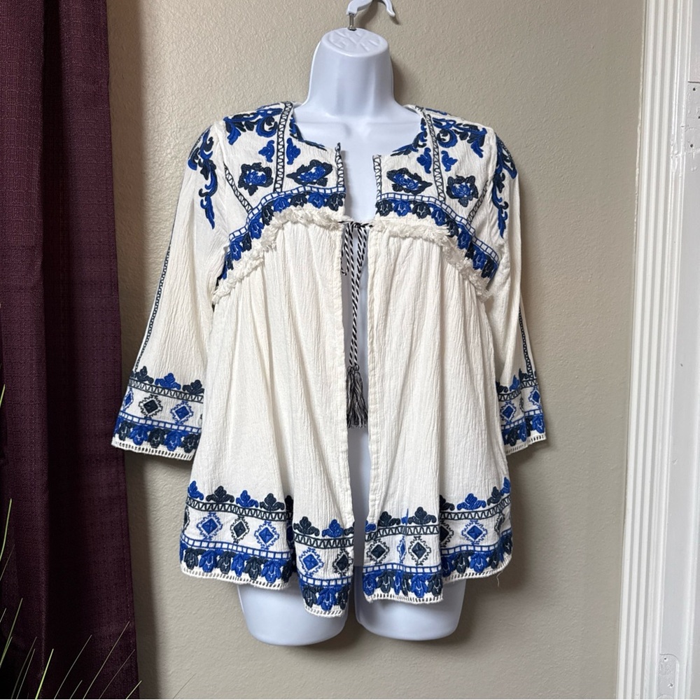 #784 Kate C. embroidered Boho Layering Top Size Small